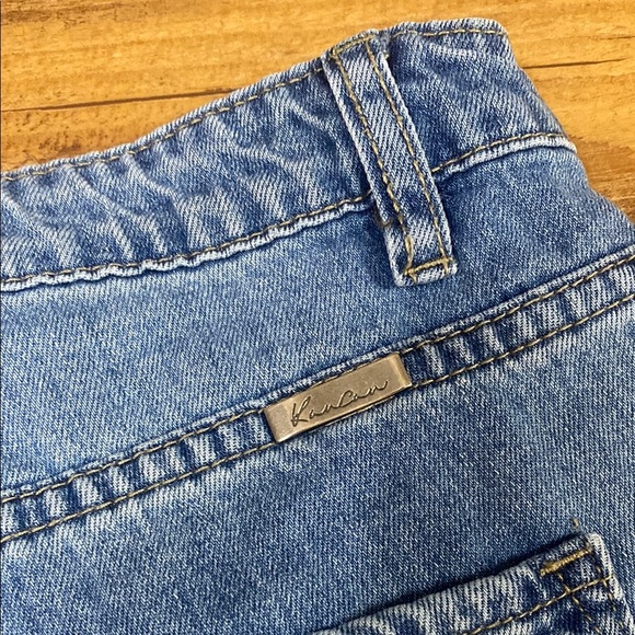 KanCan Distressed Denim Blue Shorts size medium - Picture 5 of 9